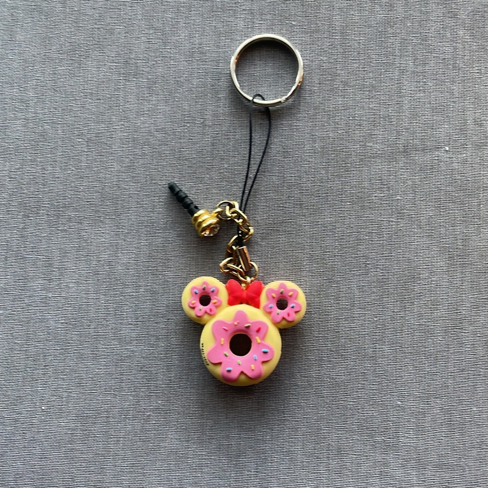 Disney Women’s “Have Courage and Be Kind” Tank Top & Donut w/Sprinkles Keychain - Picture 5 of 7